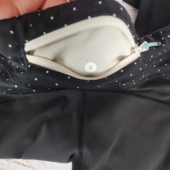Lululemon Up The Pace Crop Leggings Black Sweet Spot Angel Wing Size 6 - Picture 5 of 11